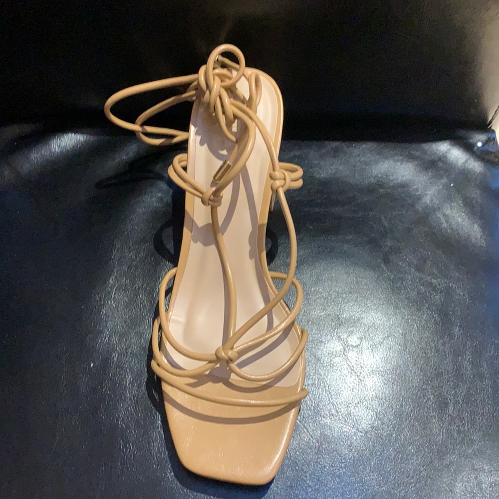 Gorgeous nude strappy sandals from Amazing Lace size 9